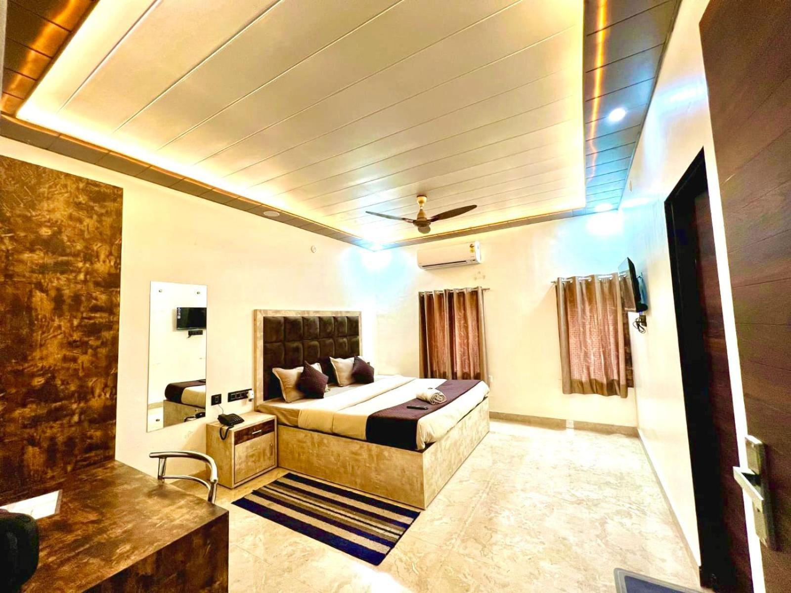 Govindam Royal Stay Jaipur Buitenkant foto
